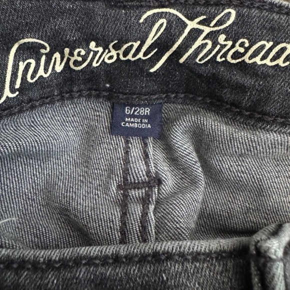 Universal Thread Black Skinny Jeans - Picture 8 of 9